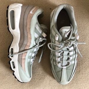 Nike Air Max 95 Moon Particle